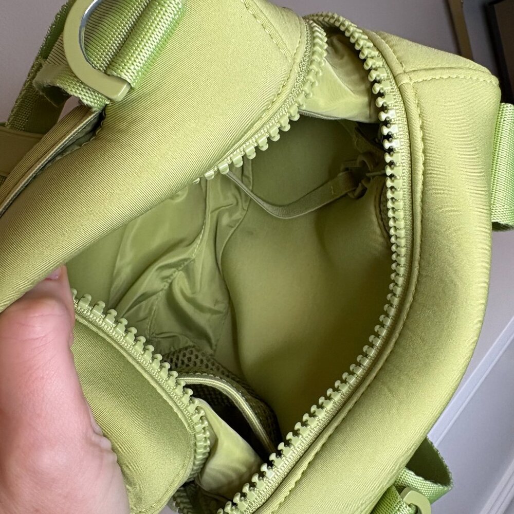 Dagne Dover London Carryall line Green Small Barely Used RARE FIND - Picture 14 of 14